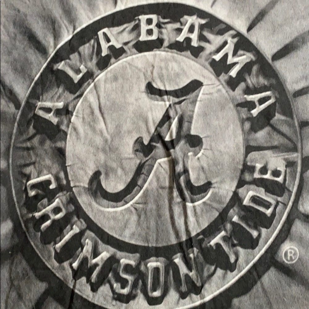 University of Alabama men’s size small tee